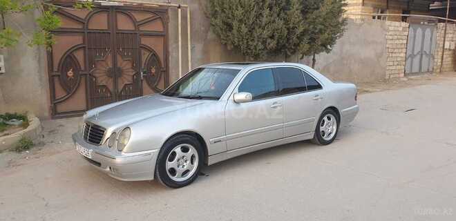 Mercedes E 270 2001, 351,000 km - 2.7 l - Bakı