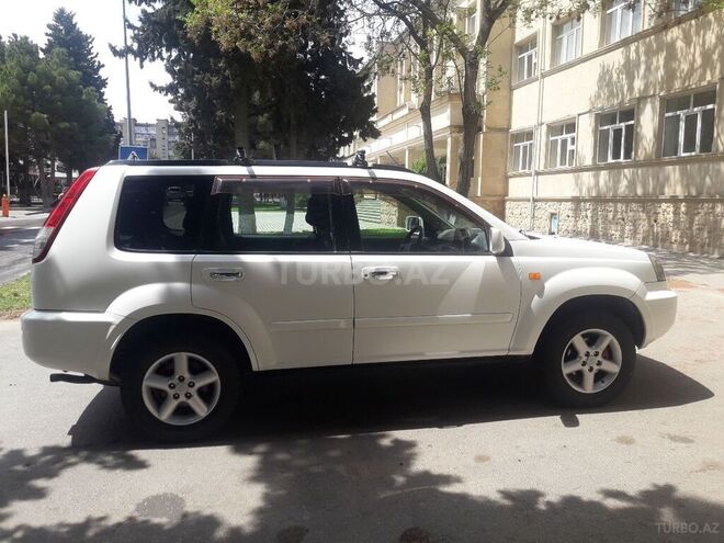 Nissan X-Trail 2001, 215,000 km - 2.0 l - Bakı