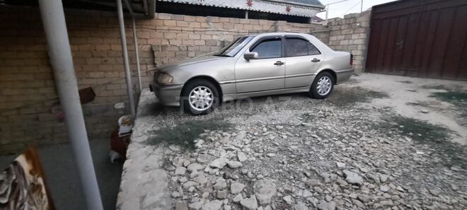Mercedes C 200 1998, 300,000 km - 2.0 л - Bakı
