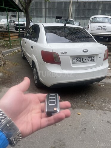 Kia Rio 2010, 253,000 km - 1.4 л - Bakı