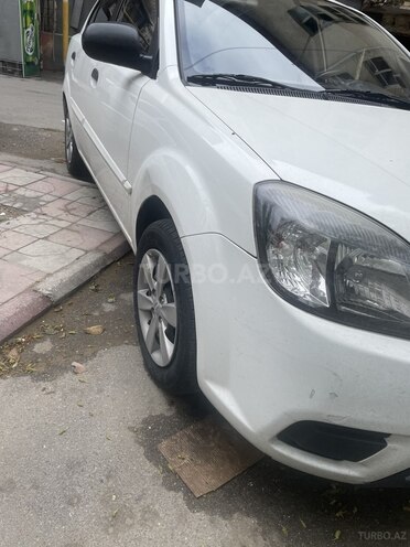 Kia Rio 2010, 253,000 km - 1.4 л - Bakı