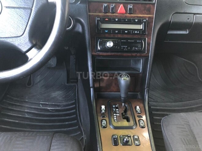 Mercedes C 240 1998, 288,089 km - 2.4 л - Ağcabədi