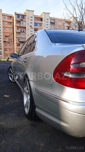 Mercedes E 270 2002, 301,000 km - 2.7 l - Bakı