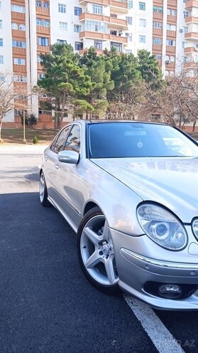 Mercedes E 270 2002, 301,000 km - 2.7 l - Bakı
