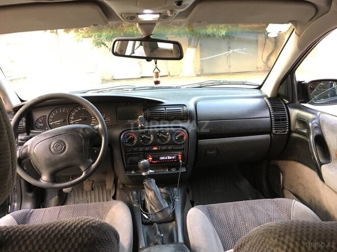 Opel Omega 1995, 317,000 km - 2.5 l - Sumqayıt