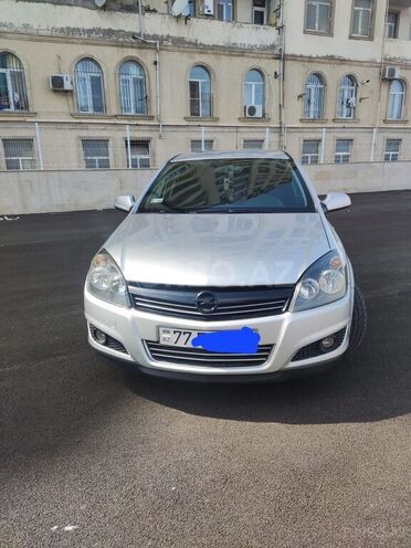 Opel Astra 2010, 208,000 km - 1.4 l - Bakı