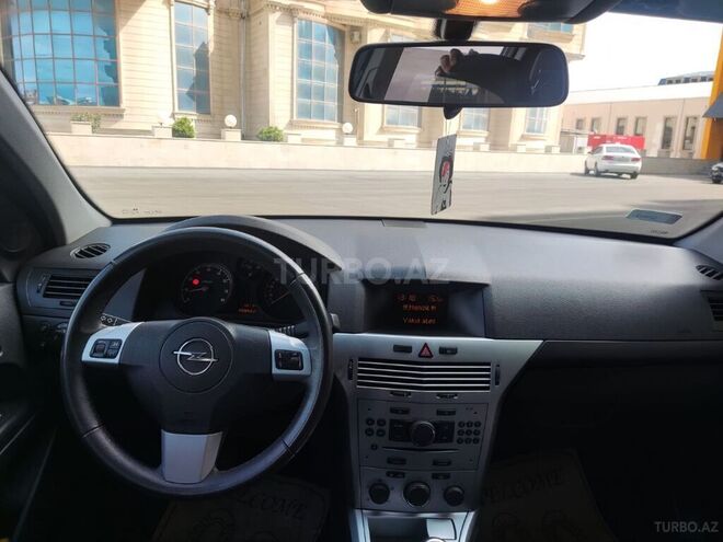 Opel Astra 2010, 208,000 km - 1.4 l - Bakı