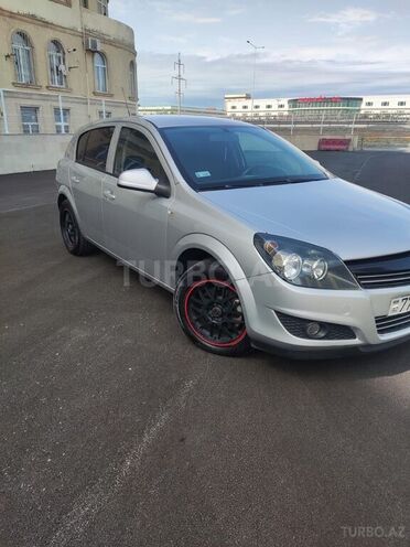 Opel Astra 2010, 208,000 km - 1.4 l - Bakı