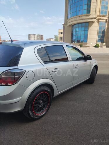 Opel Astra 2010, 208,000 km - 1.4 l - Bakı