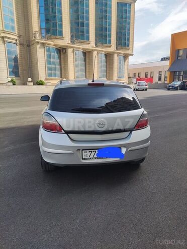 Opel Astra 2010, 208,000 km - 1.4 l - Bakı