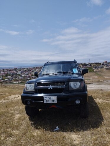 Mitsubishi Pajero io 2001, 445,000 km - 1.8 l - Bakı