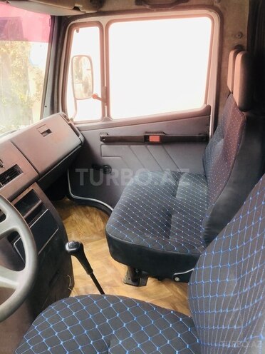 Mercedes 709 D 1992, 195,000 km - 4.0 l - Sumqayıt