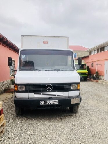 Mercedes 709 D 1992, 195,000 km - 4.0 l - Sumqayıt