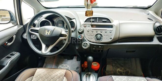 Honda Fit 2010, 143,500 km - 1.5 л - Bakı