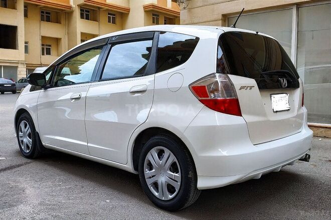 Honda Fit 2010, 143,500 km - 1.5 л - Bakı