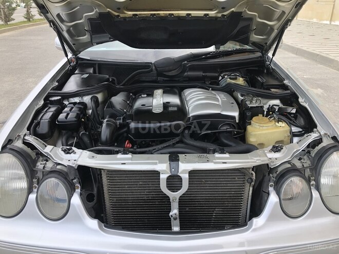 Mercedes E 220 1999, 310,000 km - 2.2 л - Xırdalan
