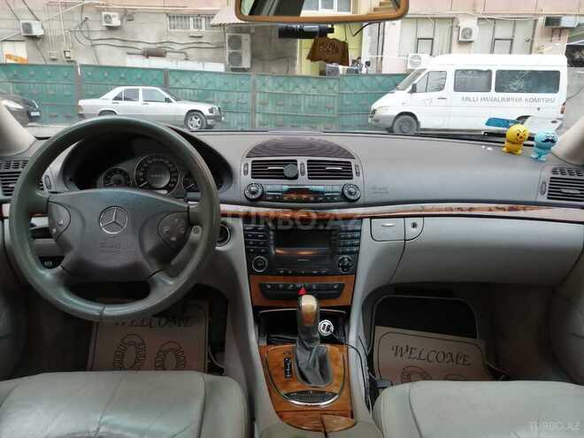Mercedes E 220 2002, 354,187 km - 2.2 l - Bakı