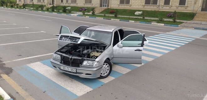 Mercedes C 220 2000, 379,655 km - 2.2 l - Sumqayıt