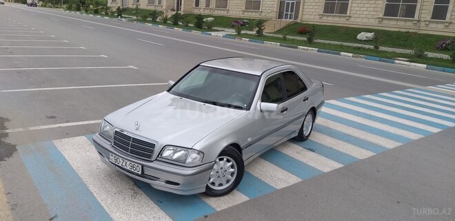 Mercedes C 220 2000, 379,655 km - 2.2 l - Sumqayıt