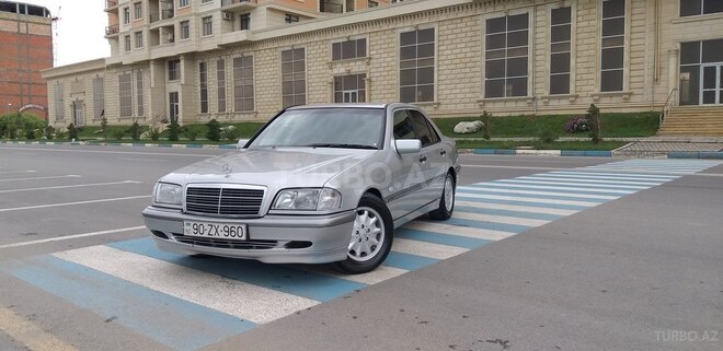 Mercedes C 220 2000, 379,655 km - 2.2 l - Sumqayıt