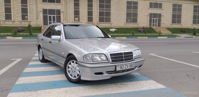 Mercedes C 220 2000, 379,655 km - 2.2 l - Sumqayıt