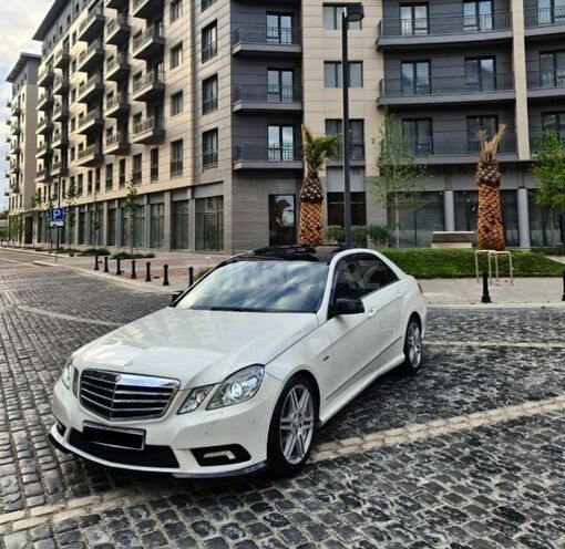 Mercedes E 250 2010, 191,000 km - 1.8 л - Bakı