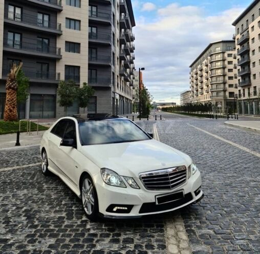 Mercedes E 250 2010, 191,000 km - 1.8 л - Bakı