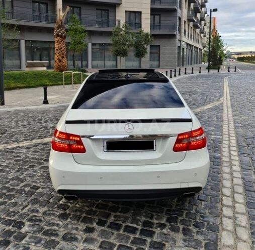 Mercedes E 250 2010, 191,000 km - 1.8 л - Bakı