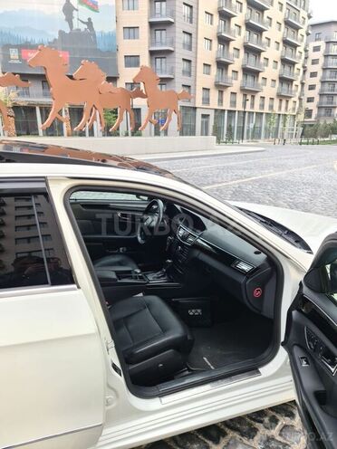Mercedes E 250 2010, 191,000 km - 1.8 л - Bakı