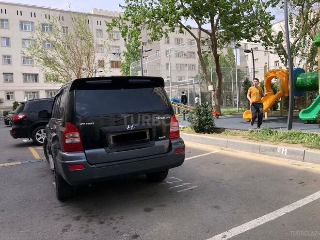 Hyundai Terracan 2005, 290,000 km - 2.9 l - Bakı