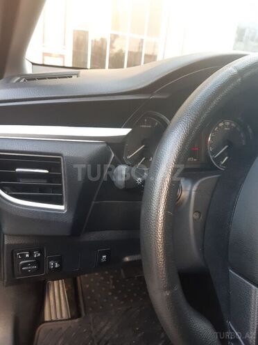 Toyota Corolla 2014, 150,000 km - 1.6 l - Bakı