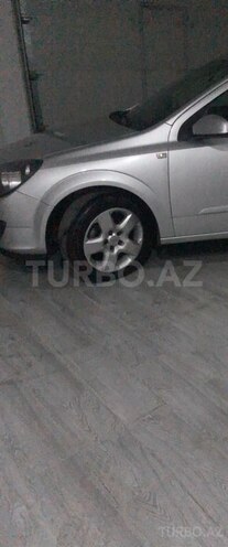 Opel Astra 2005, 240,000 km - 1.3 l - Bakı