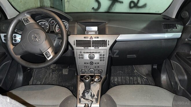 Opel Astra 2005, 240,000 km - 1.3 l - Bakı