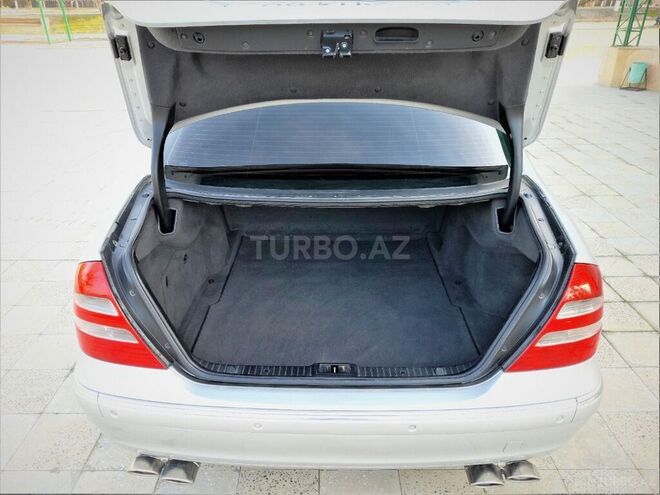 Mercedes E 240 2002, 306,000 km - 2.4 l - Bakı