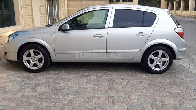 Opel Astra 2005, 188,000 km - 1.4 l - Bakı