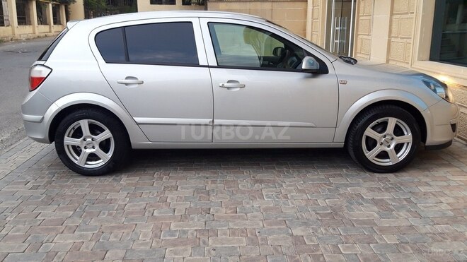 Opel Astra 2005, 188,000 km - 1.4 l - Bakı