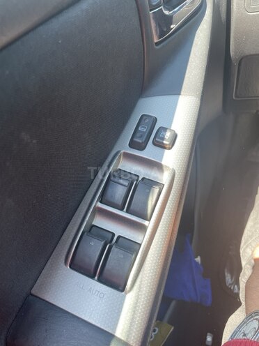 Toyota Corolla 2006, 236,000 km - 1.4 l - Bakı