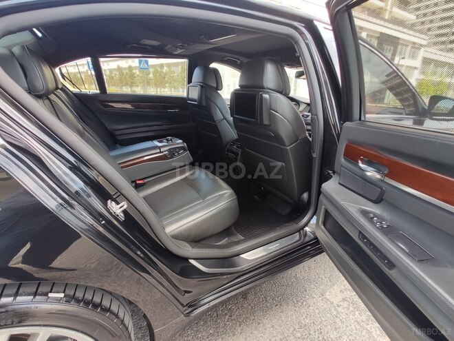 BMW 750 2010, 144,000 km - 4.4 l - Bakı
