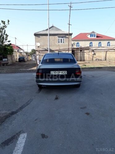 Opel Vectra 1994, 422,000 km - 1.7 l - Bakı