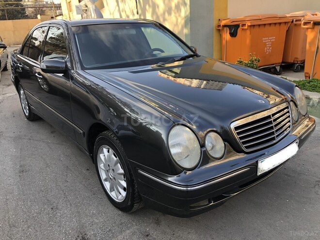 Mercedes E 270 1999, 214,576 km - 2.7 l - Bakı