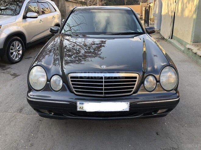 Mercedes E 270 1999, 214,576 km - 2.7 l - Bakı