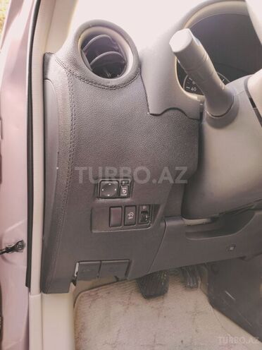 Nissan March 2012, 52,000 km - 1.2 l - Bakı