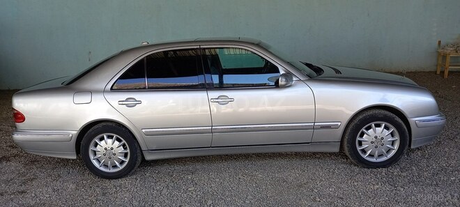 Mercedes E 320 1999, 245,000 km - 3.2 l - Tovuz