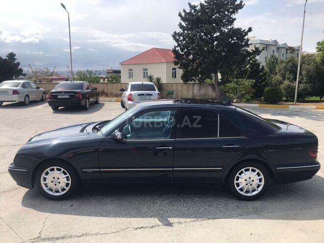 Mercedes E 220 2000, 480,000 km - 2.2 l - Bakı