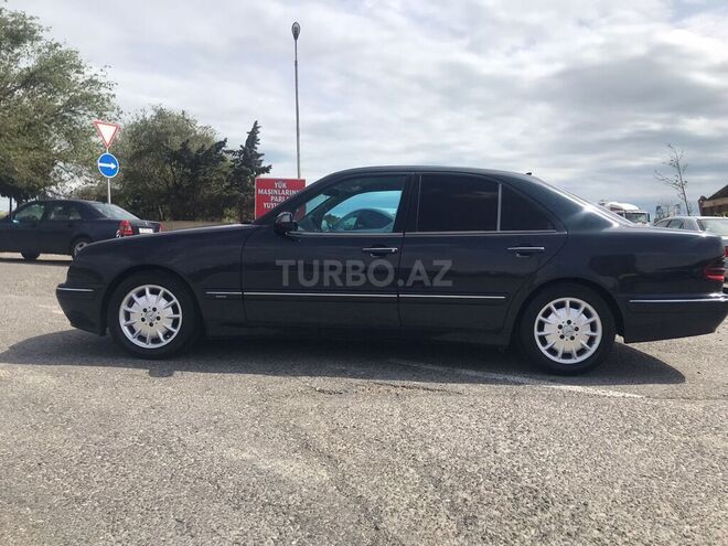 Mercedes E 220 2000, 480,000 km - 2.2 l - Bakı
