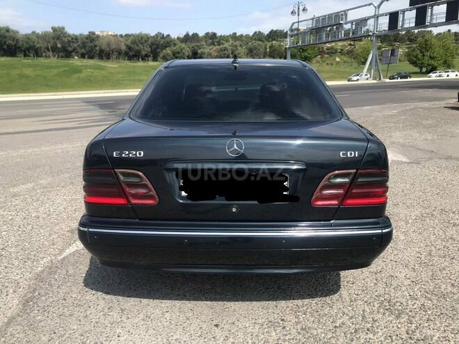 Mercedes E 220 2000, 480,000 km - 2.2 l - Bakı