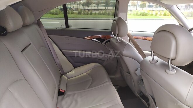 Mercedes E 320 2004, 250,000 km - 3.2 l - Bakı