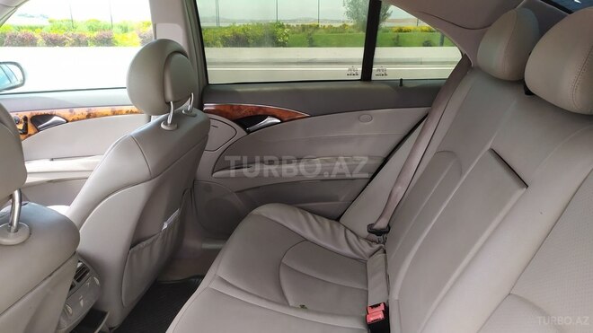 Mercedes E 320 2004, 250,000 km - 3.2 l - Bakı