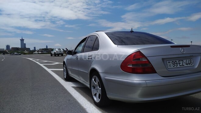 Mercedes E 320 2004, 250,000 km - 3.2 l - Bakı