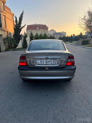 Opel Vectra 1996, 336,000 km - 1.8 л - Bakı